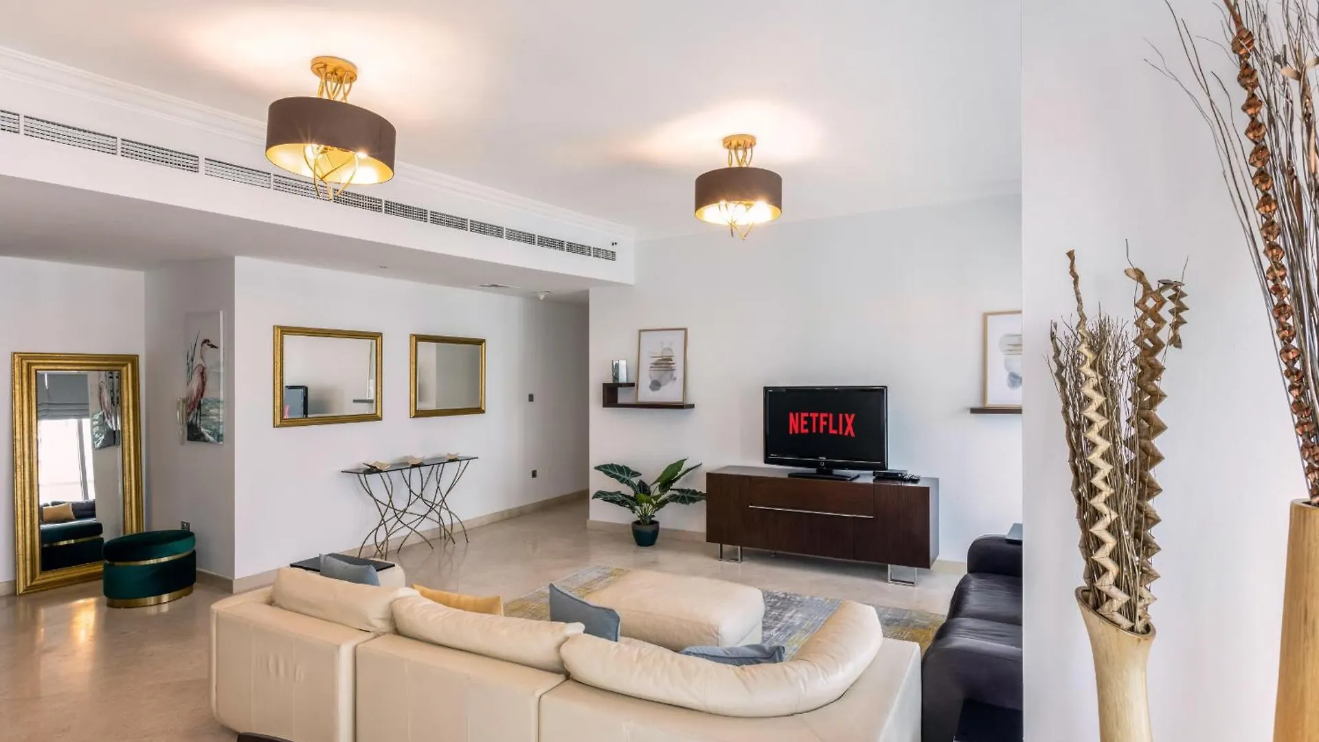 Vayk - Modern 4 Bd With Sea View In Dubai Marina contacts