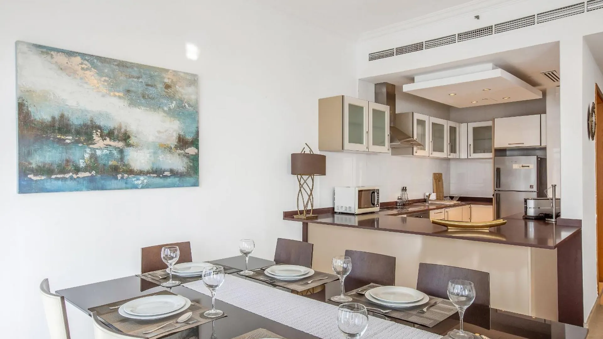 Vayk - Modern 4 Bd With Sea View In Dubai Marina Apartment