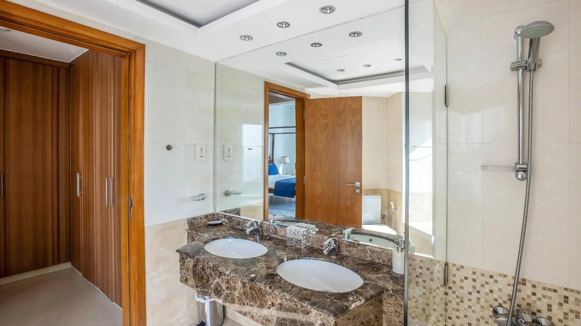Vayk - Modern 4 Bd With Sea View In Dubai Marina Apartment