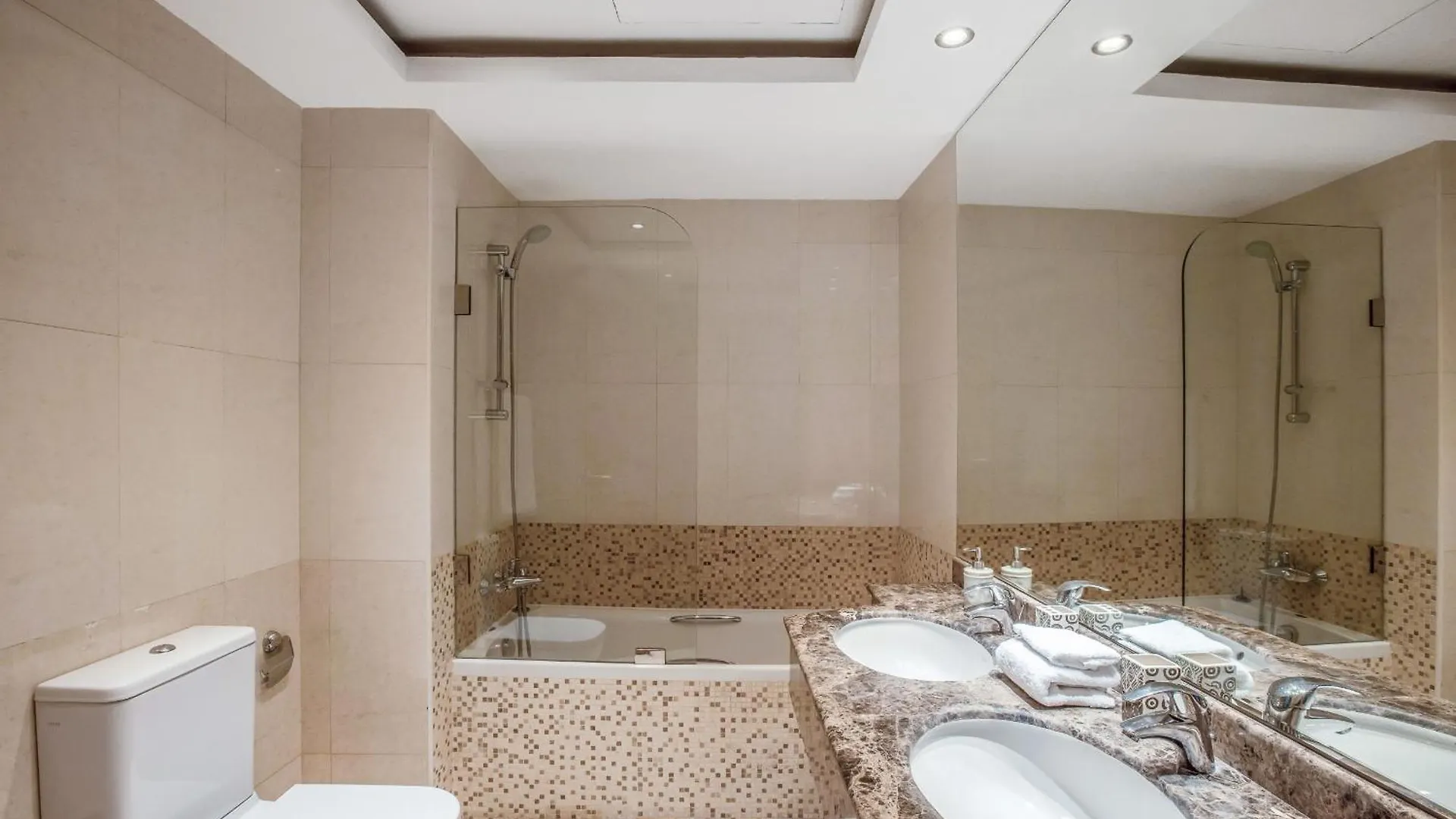 Vayk - Modern 4 Bd With Sea View In Dubai Marina Apartment